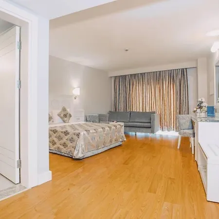Hotel Silva 5*